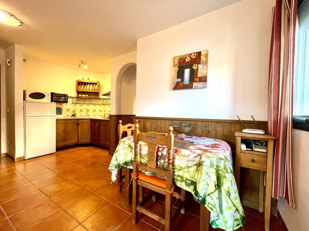Apartamentos Axarquia , Frigiliana, Terraza Privada Con Vistas A La Montana Rio Y Al Mar Buitenkant foto
