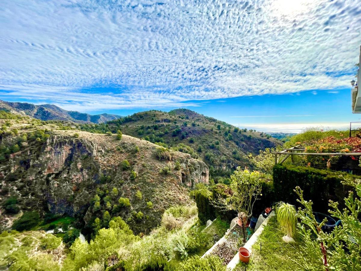 Apartamentos Axarquia , Frigiliana, Terraza Privada Con Vistas A La Montana Rio Y Al Mar Buitenkant foto