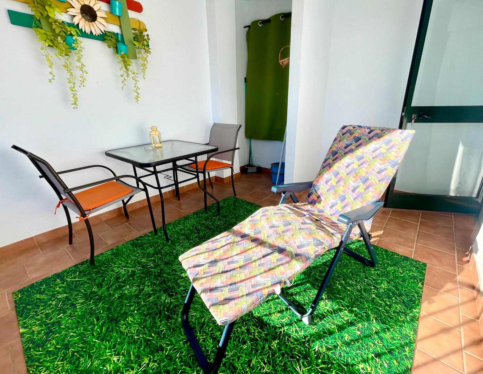 Apartamentos Axarquia , Frigiliana, Terraza Privada Con Vistas A La Montana Rio Y Al Mar Buitenkant foto