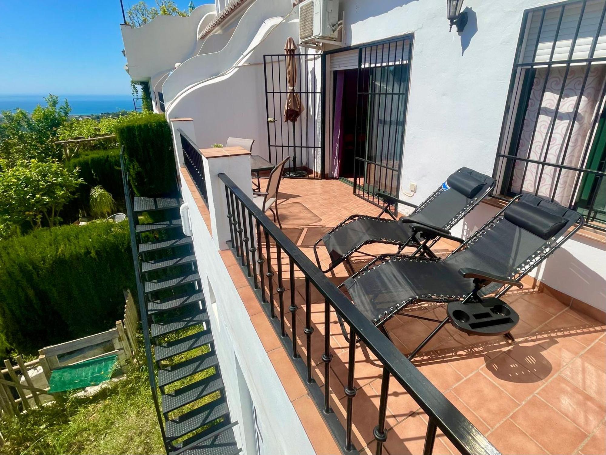 Apartamentos Axarquia , Frigiliana, Terraza Privada Con Vistas A La Montana Rio Y Al Mar Buitenkant foto